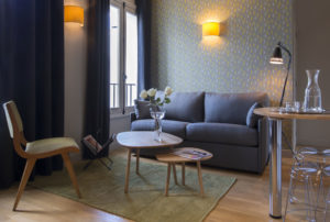 appartement 2 chambres salon face champs élysées