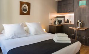 studio junior chambre champs élysées
